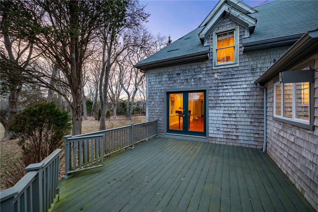 670 Boston Neck Road Narragansett, RI 02882 - Photo 24 of 44 Main Residence