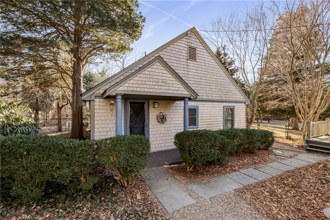 670 Boston Neck Road Narragansett, RI 02882 - Photo 30 of 44 Guest Cottage