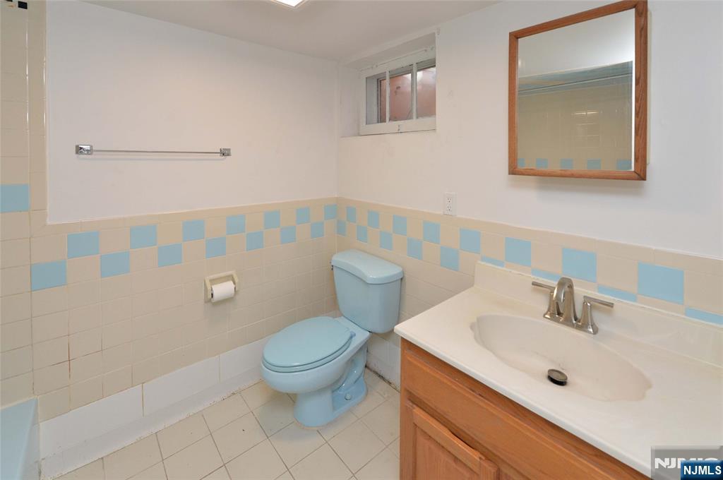 233 Doremus Avenue Ridgewood, NJ 07450 - Photo 14 of 16