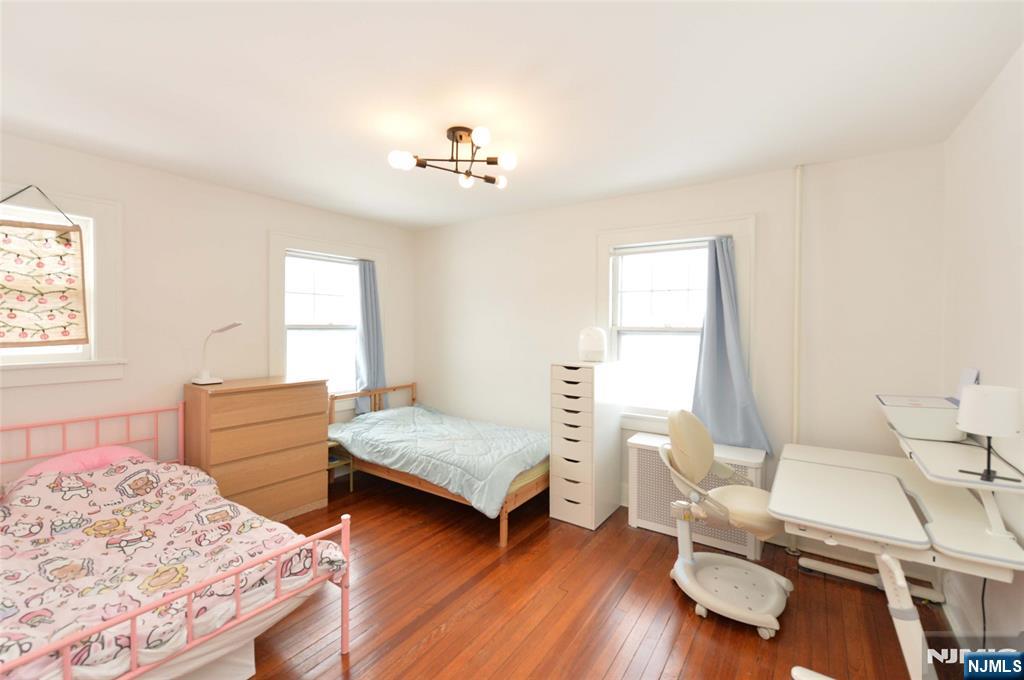 233 Doremus Avenue Ridgewood, NJ 07450 - Photo 10 of 16