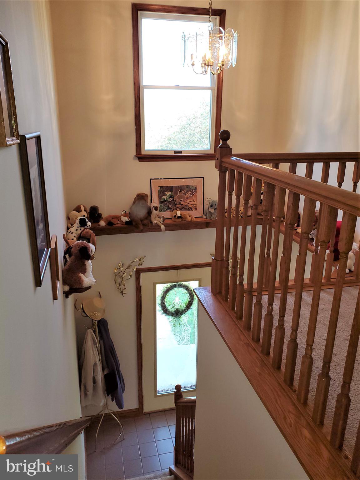 6834 Slabtown Road Waynesboro, PA 17268 - Photo 18 of 39 2-Story Foyer