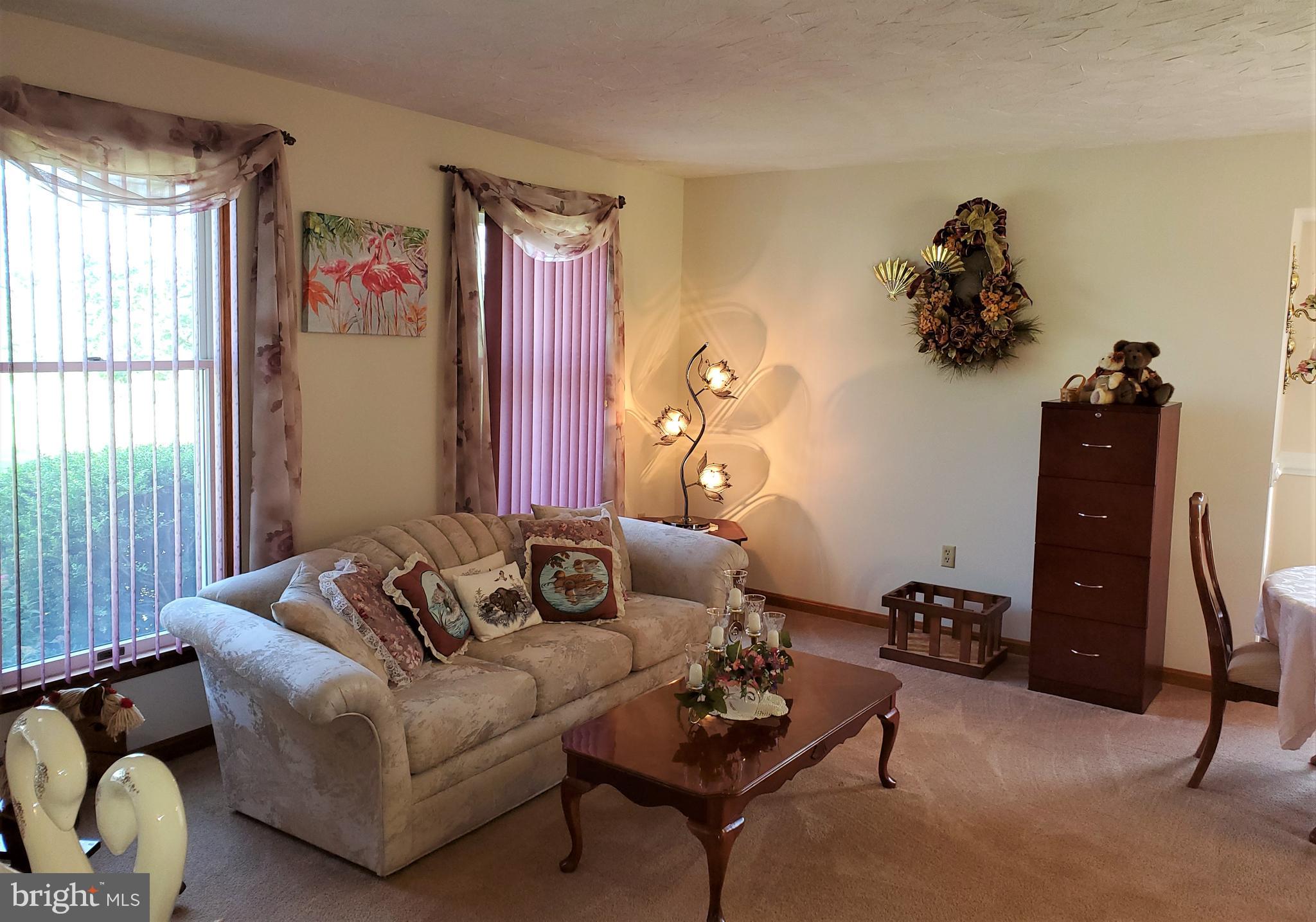 6834 Slabtown Road Waynesboro, PA 17268 - Photo 5 of 39 Formal Living Room