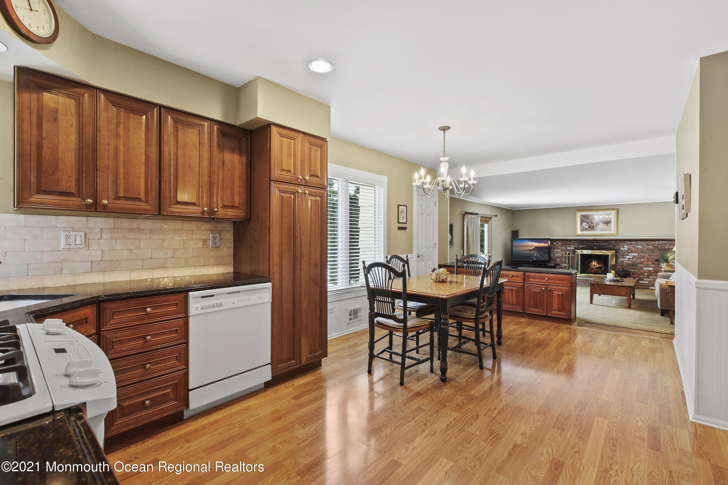 34 Burntmill Circle Oceanport, NJ 07757 - Photo 7 of 32 5W5A1210