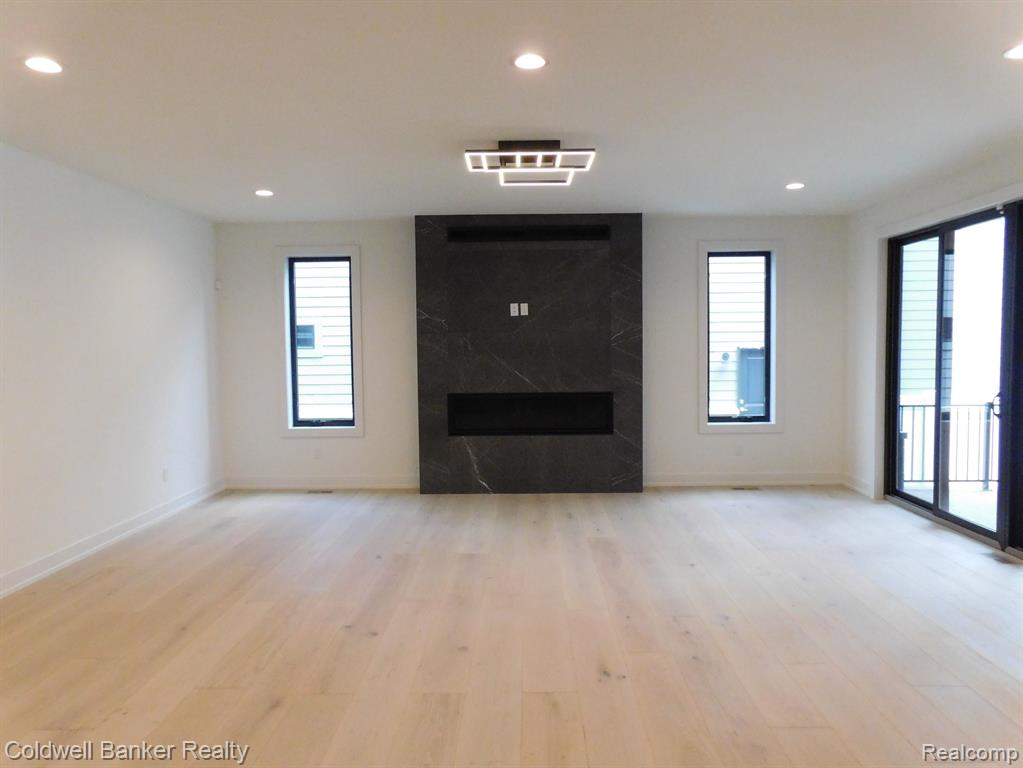 2324 Yorkshire Road Birmingham, MI 48009 - Photo 6 of 69