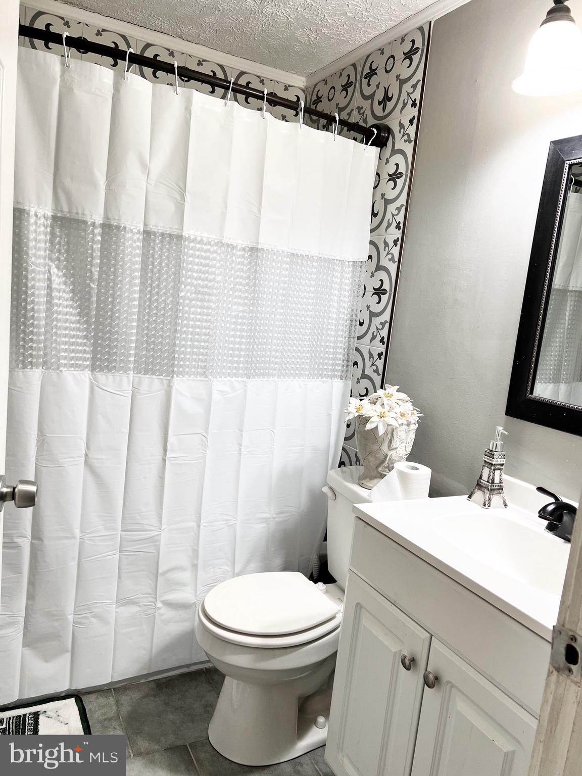 18104 Vip Jon Road Ruther Glen, VA 22580 - Photo 12 of 14 Gallery Image 12