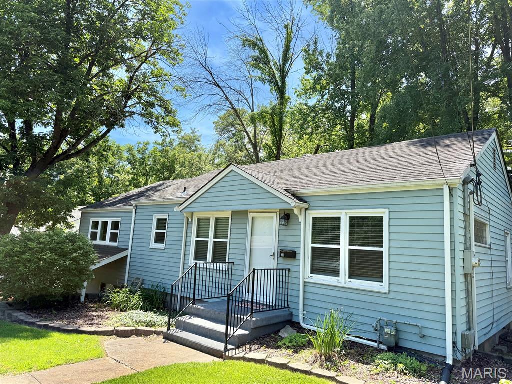 35 Mather Street Alton, IL 62002 - Photo 1 of 23