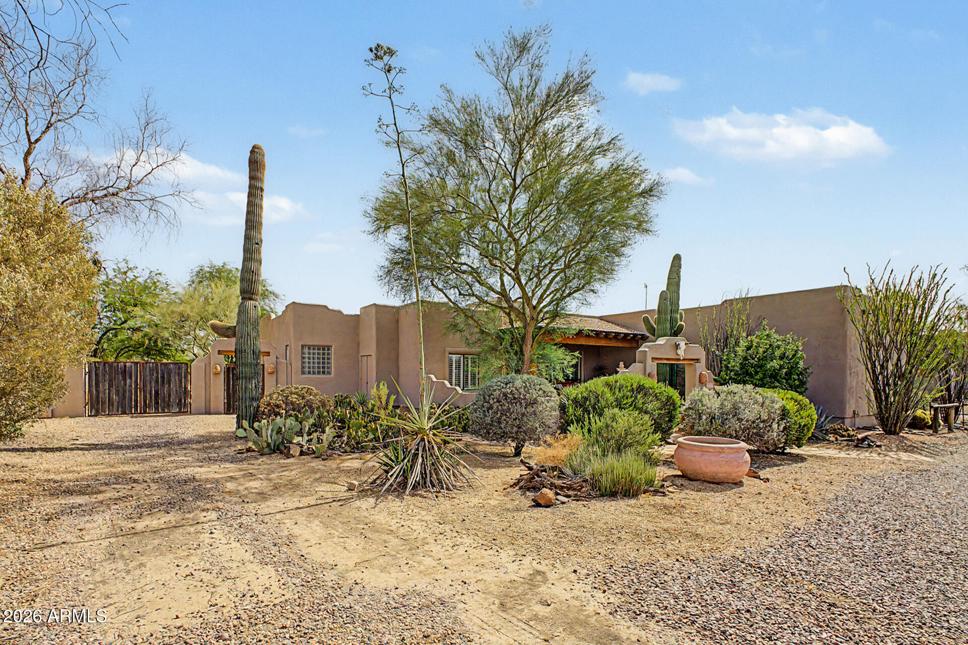 1723 East Dolores Road Phoenix, AZ 85086 - Photo 2 of 78 03a - Dolores