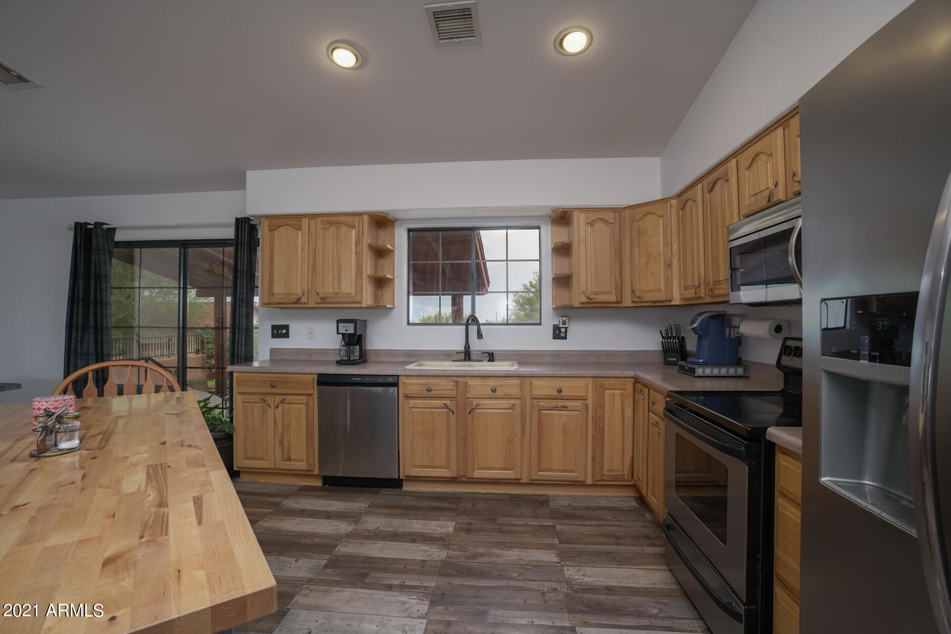 13702 North Hexcel Road Florence, AZ 85132 - Photo 14 of 44 Kitchen