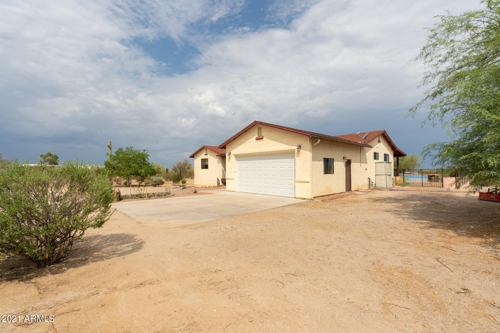 13702 North Hexcel Road Florence, AZ 85132 - Photo 2 of 44 Front of Home
