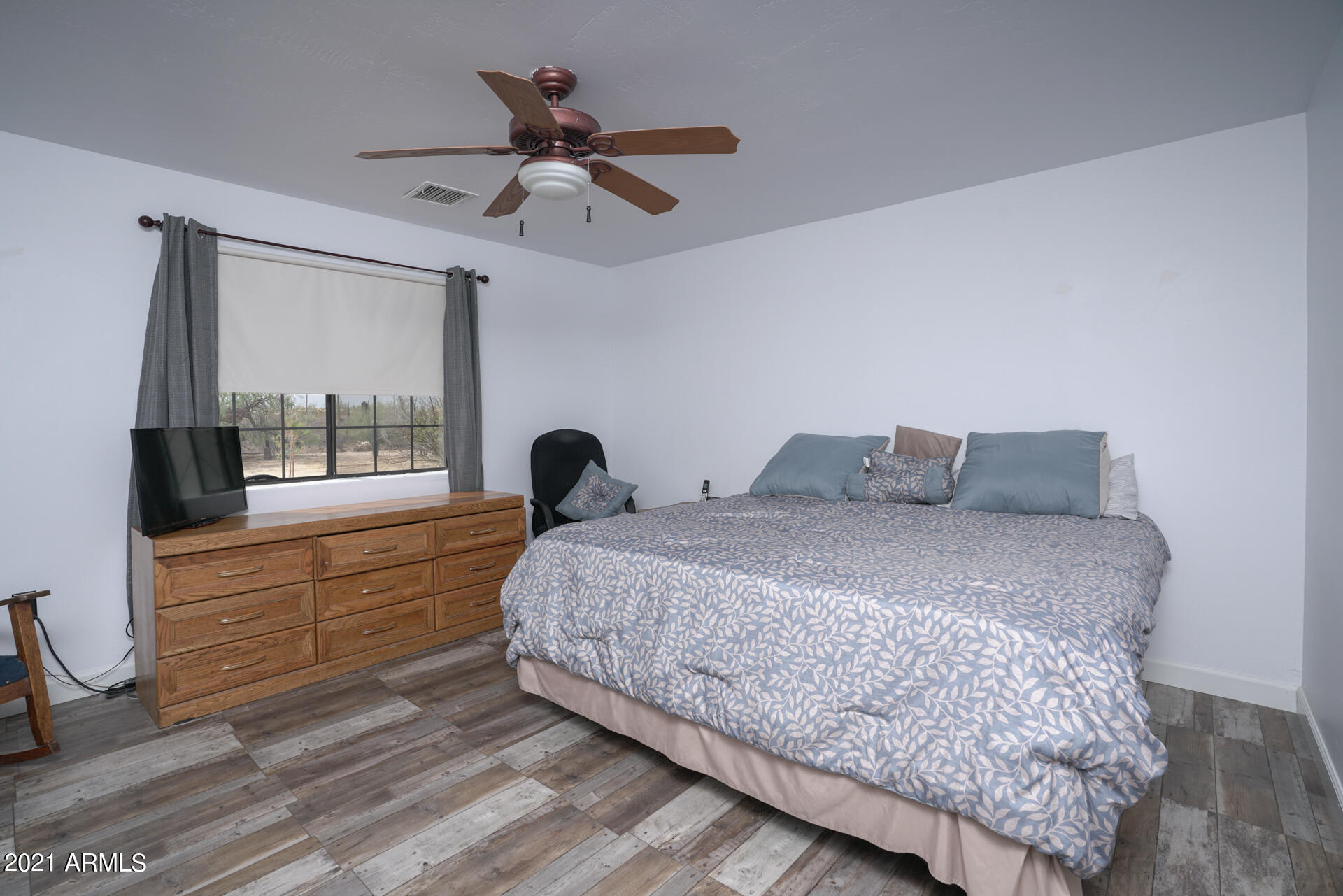 13702 North Hexcel Road Florence, AZ 85132 - Photo 23 of 44 Bedroom 3