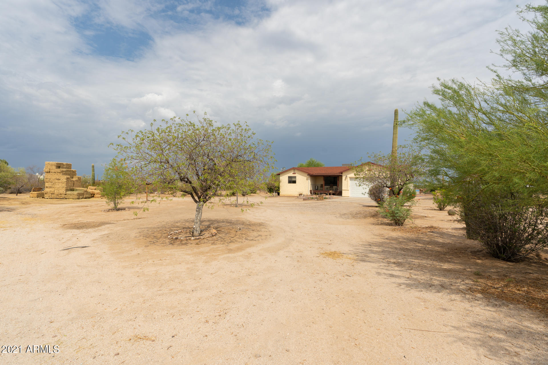 13702 North Hexcel Road Florence, AZ 85132 - Photo 7 of 44 Front of Home