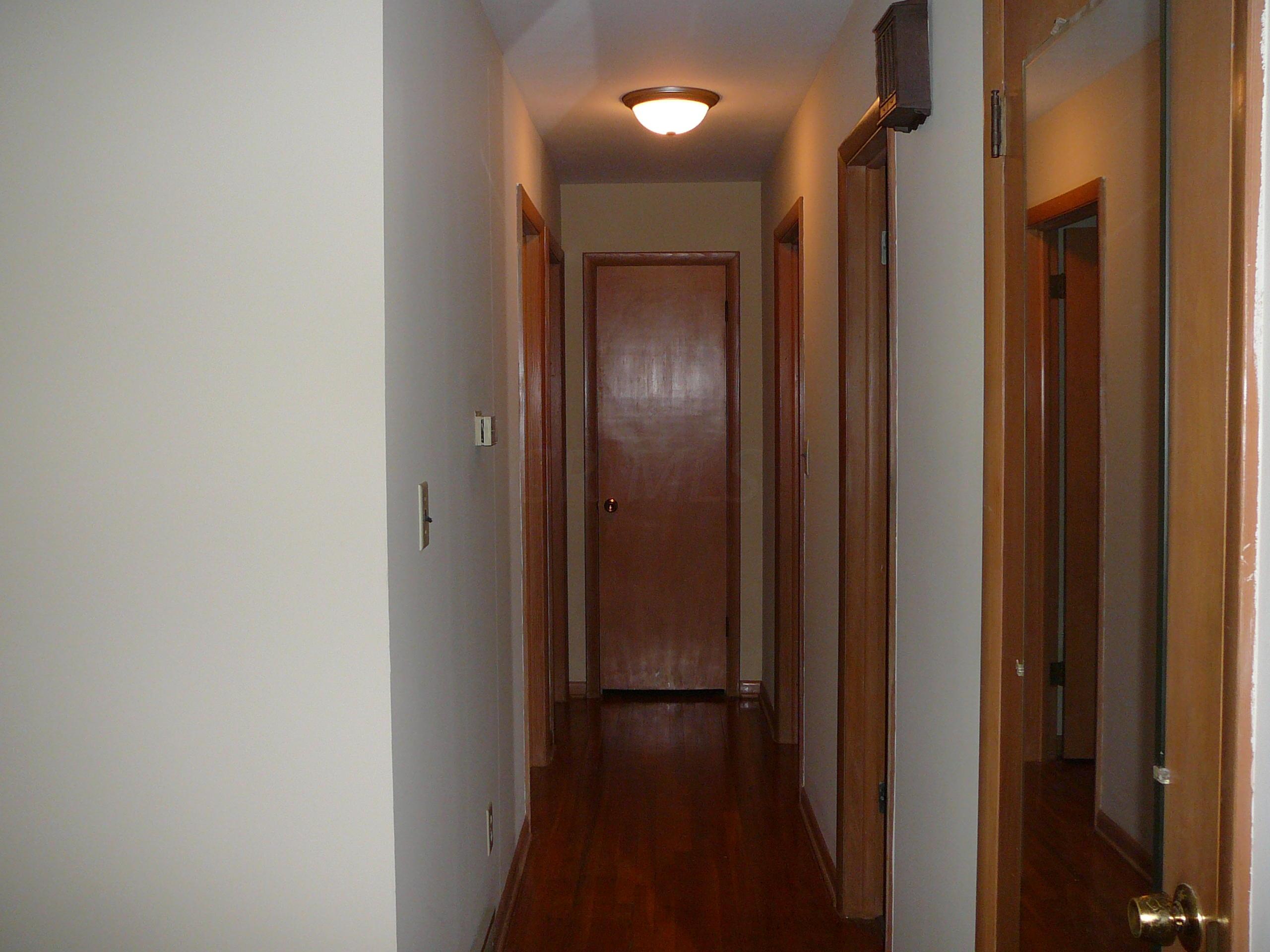 4431 Kenfield Road Columbus, OH 43224 - Photo 14 of 27 Gallery Image 14