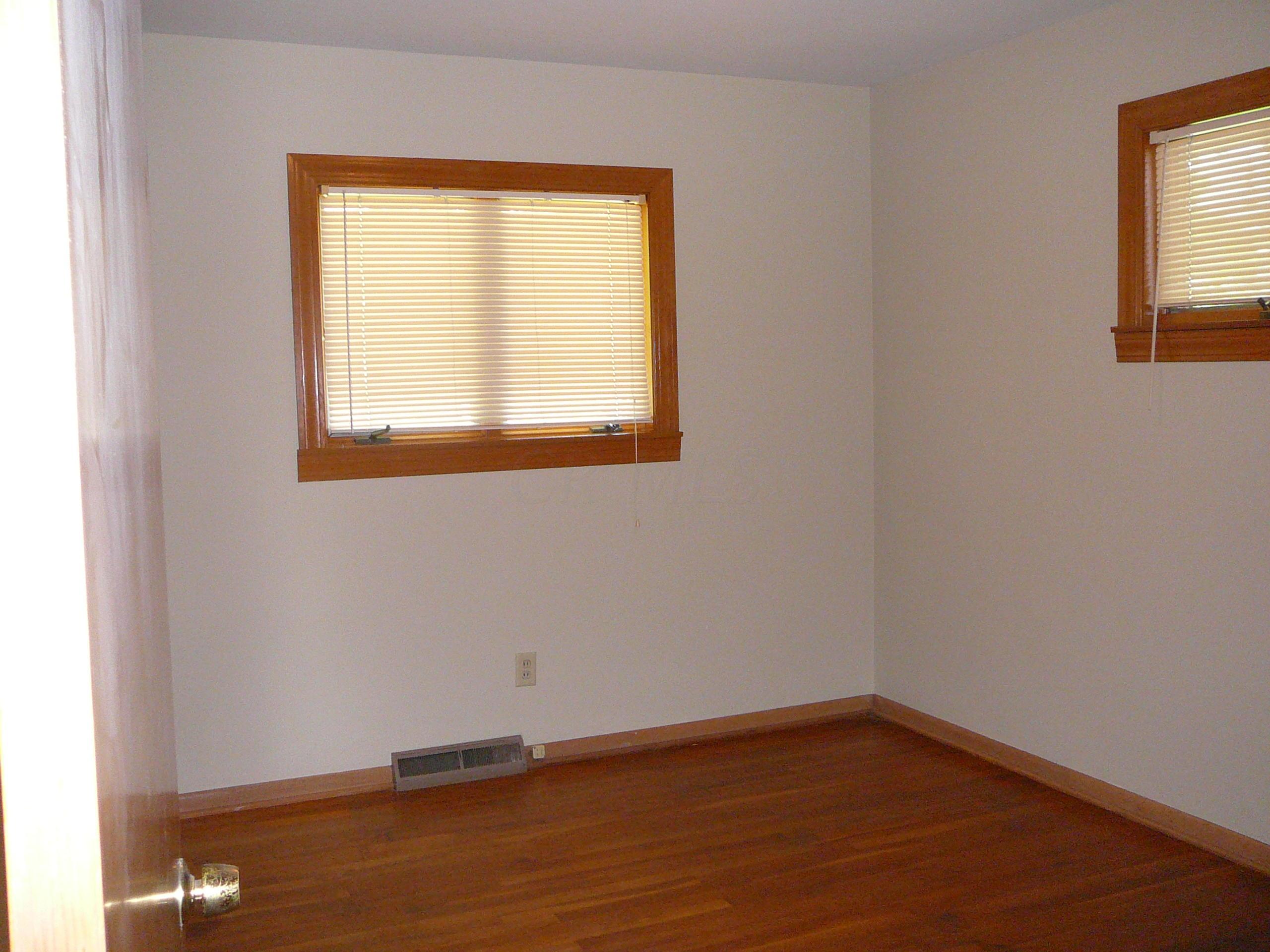 4431 Kenfield Road Columbus, OH 43224 - Photo 16 of 27 Gallery Image 16