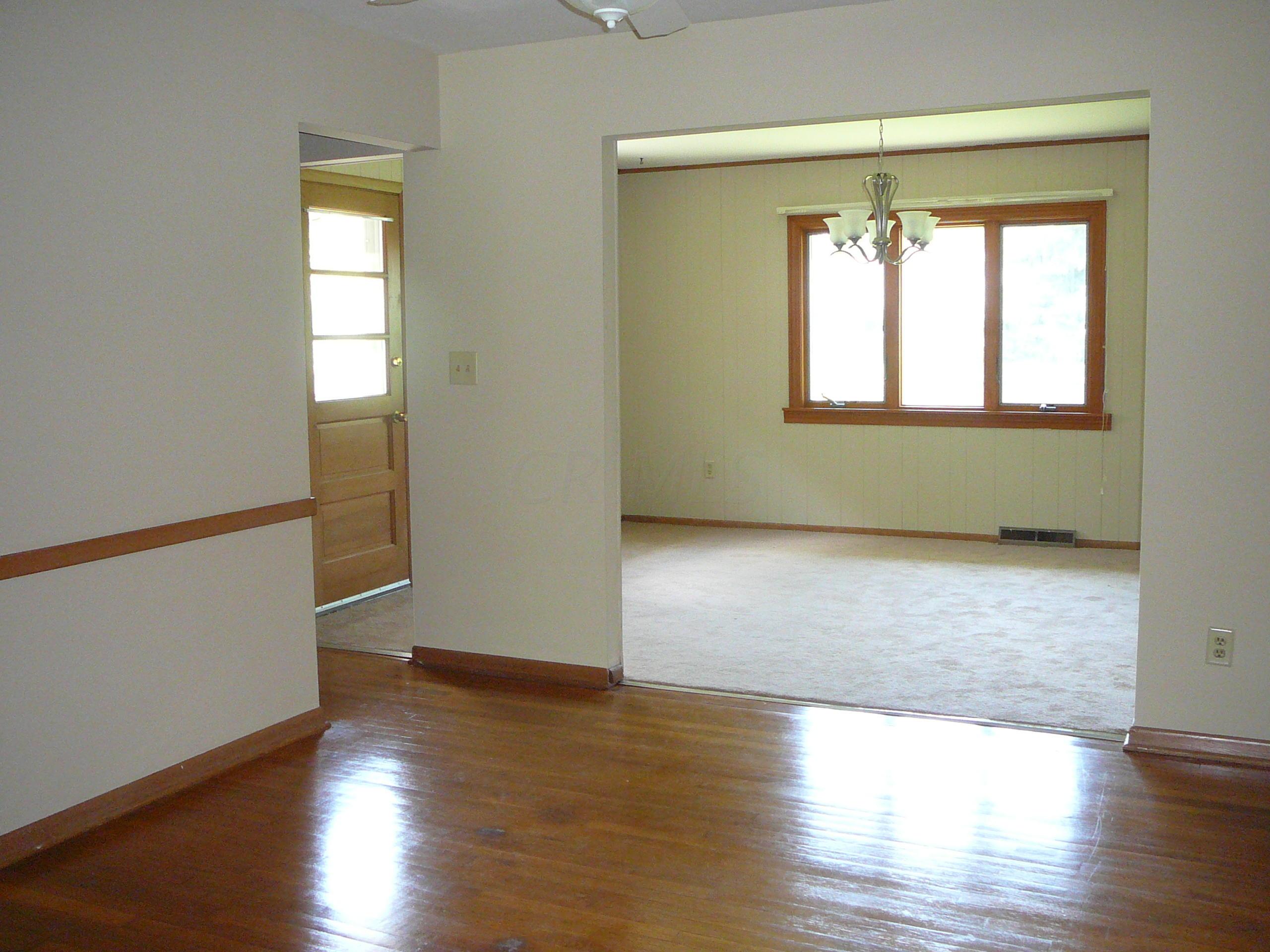 4431 Kenfield Road Columbus, OH 43224 - Photo 2 of 27 Gallery Image 2
