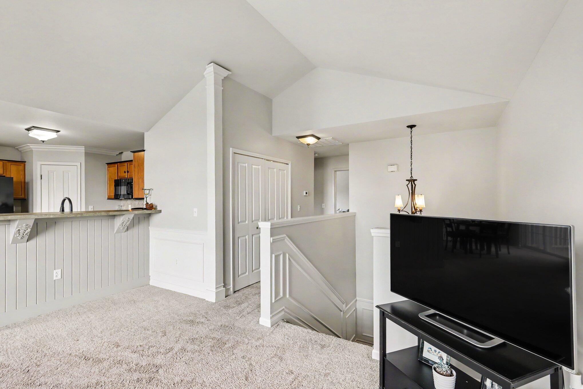 4324 Hampton Ridge Boulevard Howell, MI 48843 - Photo 7 of 27 talll ceilings