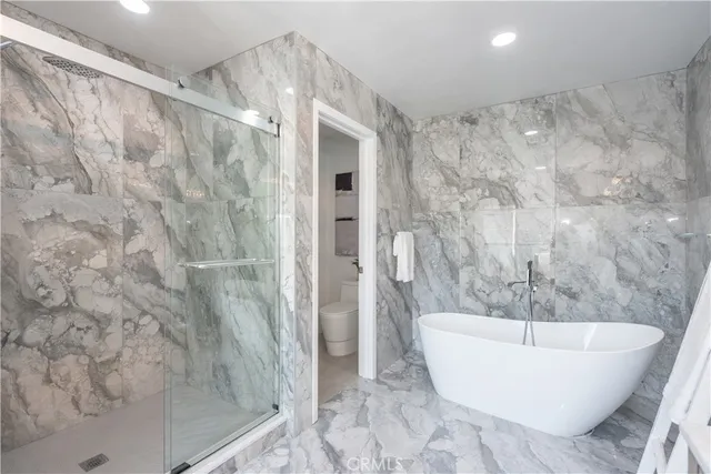 $2,160,000 | 39 Cape Cod, Irvine, CA 92620