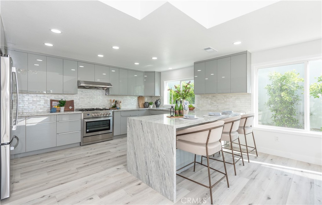 39 Cape Cod Irvine, CA 92620 - Photo 5 of 26