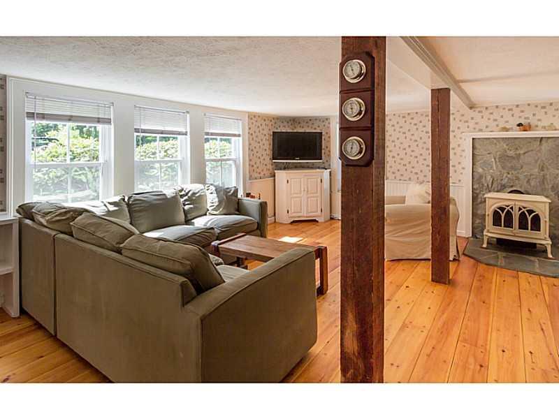 21 Mills Road Kennebunkport, ME 04046 - Photo 4 of 14 Living Room.