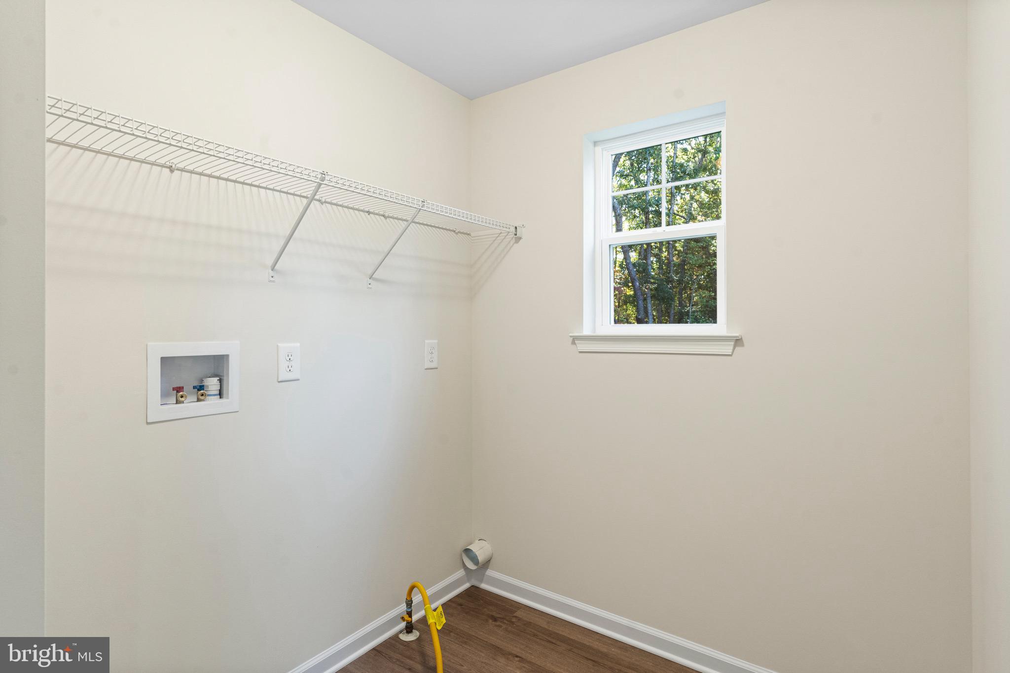 765 Little Mill Road Monroeville, NJ 08343 - Photo 21 of 39 a view of a small room with window and a window