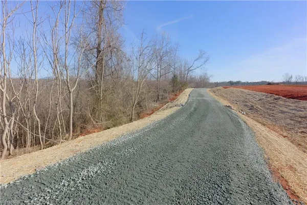 $139,900 | 5 Roby Fulk Road, Pinnacle, NC 27043