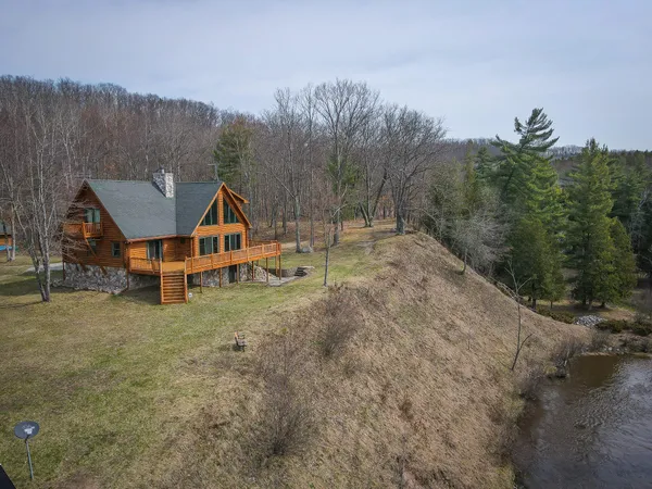 $1,299,000 | 9184 Highway 37, Wellston, MI 49689