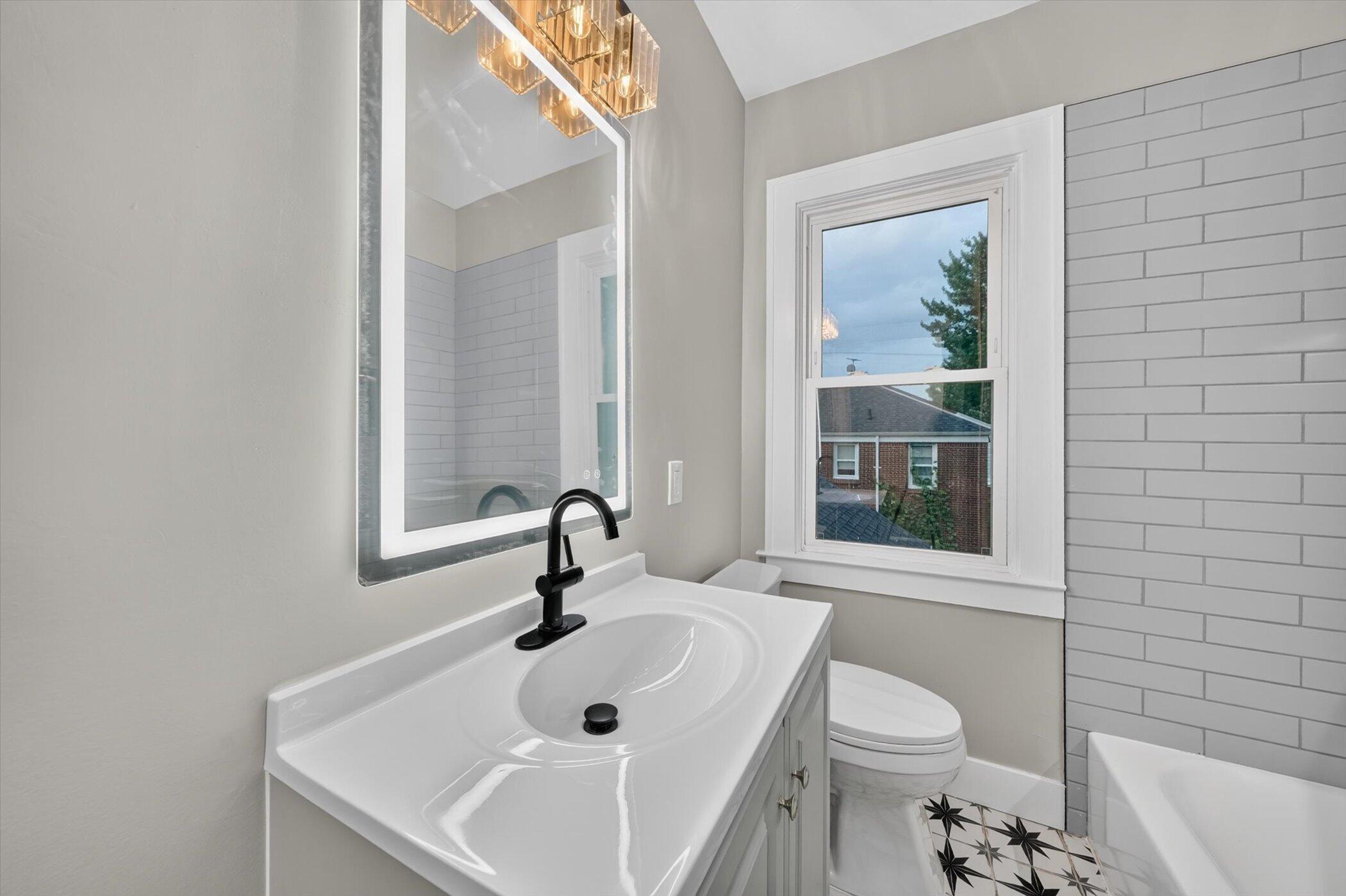 5083 Devonshire Road Detroit, MI 48224 - Photo 42 of 48 44-5083-Devonshire-Rd-WindowStill-Photog