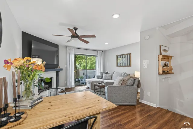 $230,000 | 8277 Monrovia Street, Lenexa, KS 66215