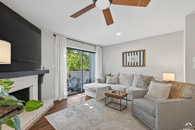 $230,000 | 8277 Monrovia Street, Lenexa, KS 66215