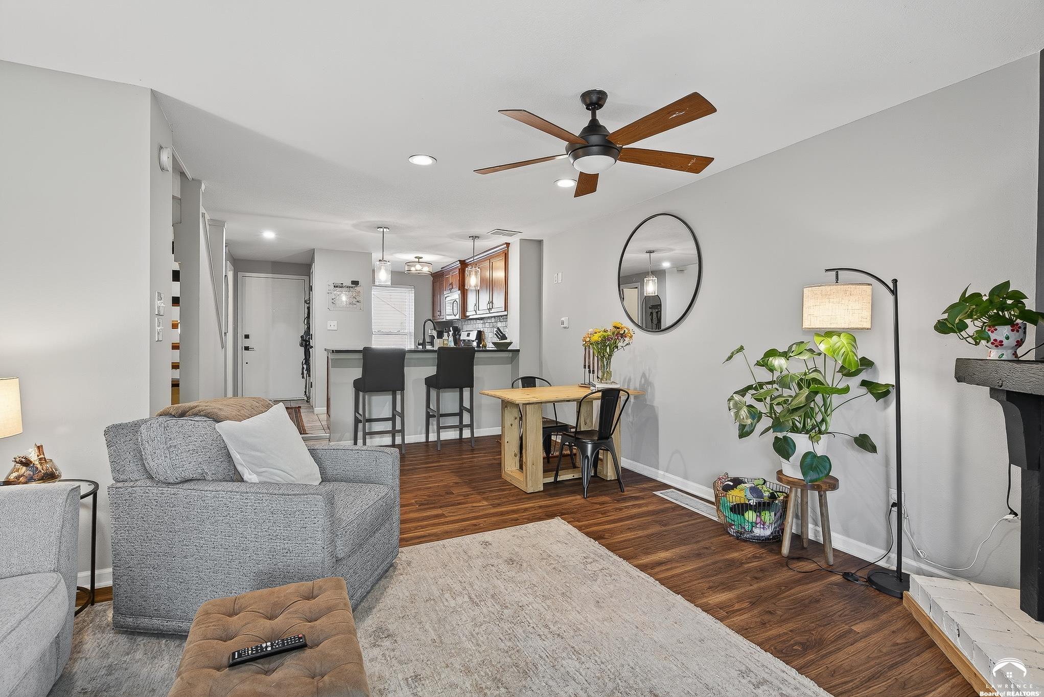 8277 Monrovia Street Lenexa, KS 66215 - Photo 13 of 38