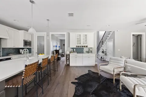 $1,749,000 | 1051 Trailhead Circle, Dripping Springs, TX 78620