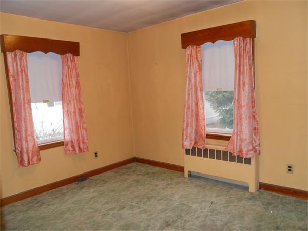 12 Griffin Road Peabody, MA 01960 - Photo 6 of 12 Gallery Image 6
