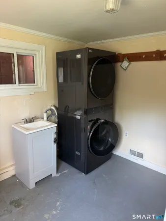 $2,600 | 20 Cornell Road, Danbury, CT 06811