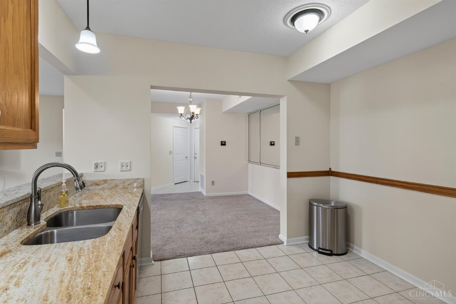 815 Neeb Road, Unit 6 Cincinnati, OH 45233 - Photo 18 of 48 Gallery Image 18
