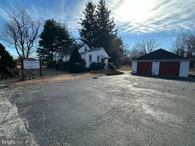 $375,000 | 4510 Church Road, Mount Laurel, NJ 08054