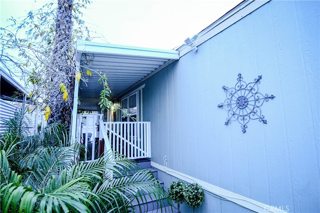 20401 Canyon Country Rd  