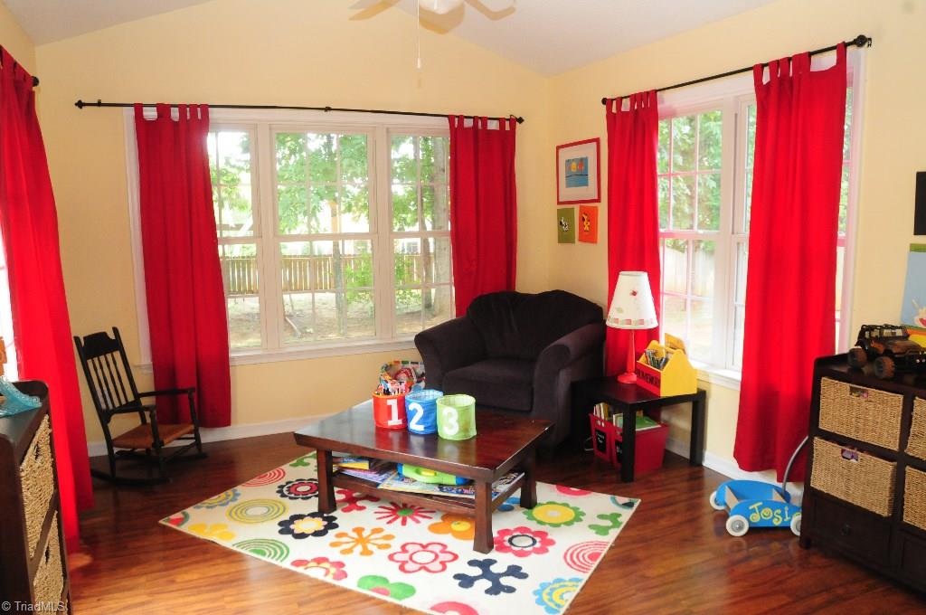 3676 Shadow Ridge Drive High Point, NC 27265 - Photo 6 of 20 Gallery Image 6