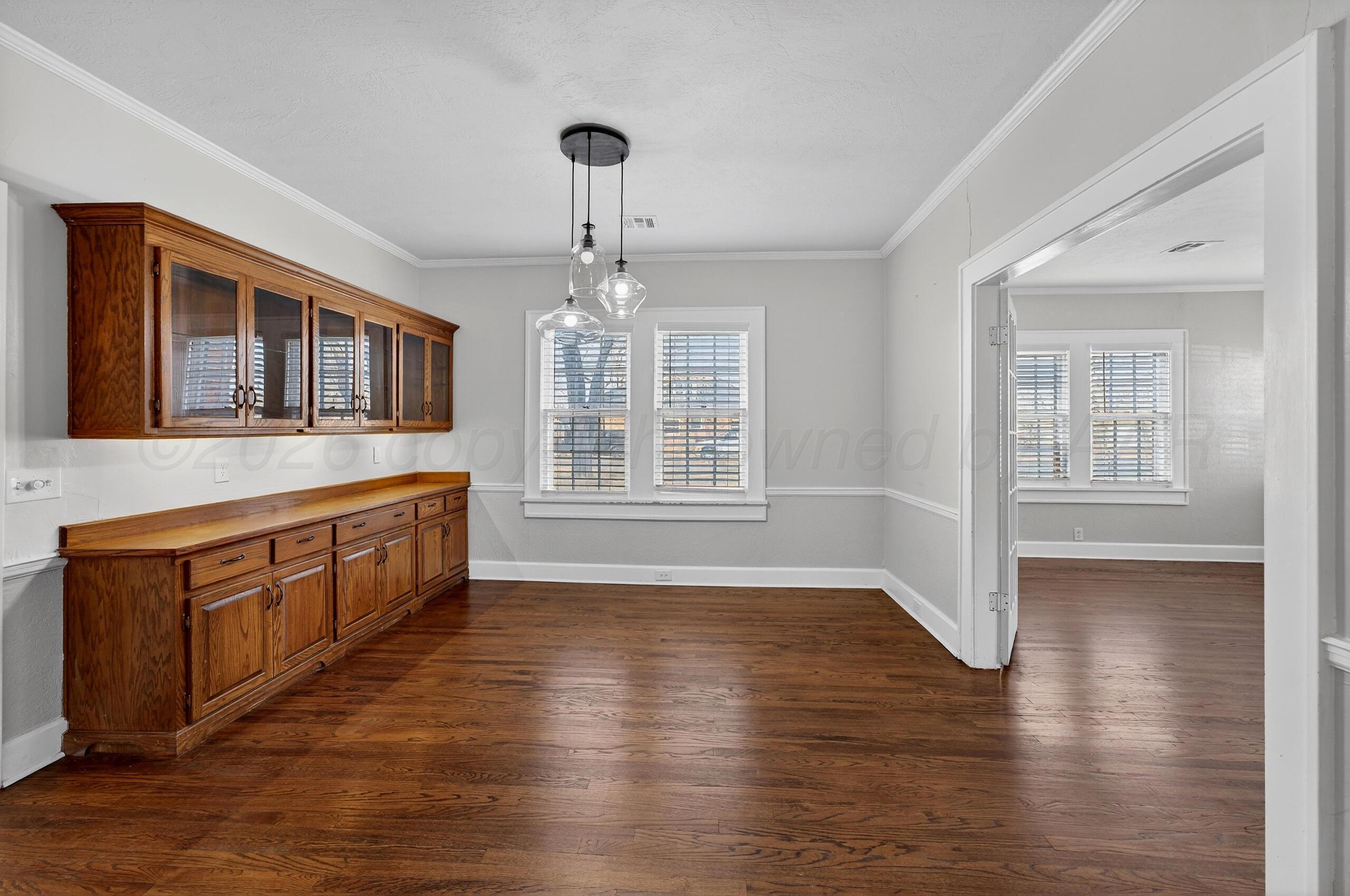 300 North Vine Street Claude, TX 79019 - Photo 14 of 56 014_Dining-2