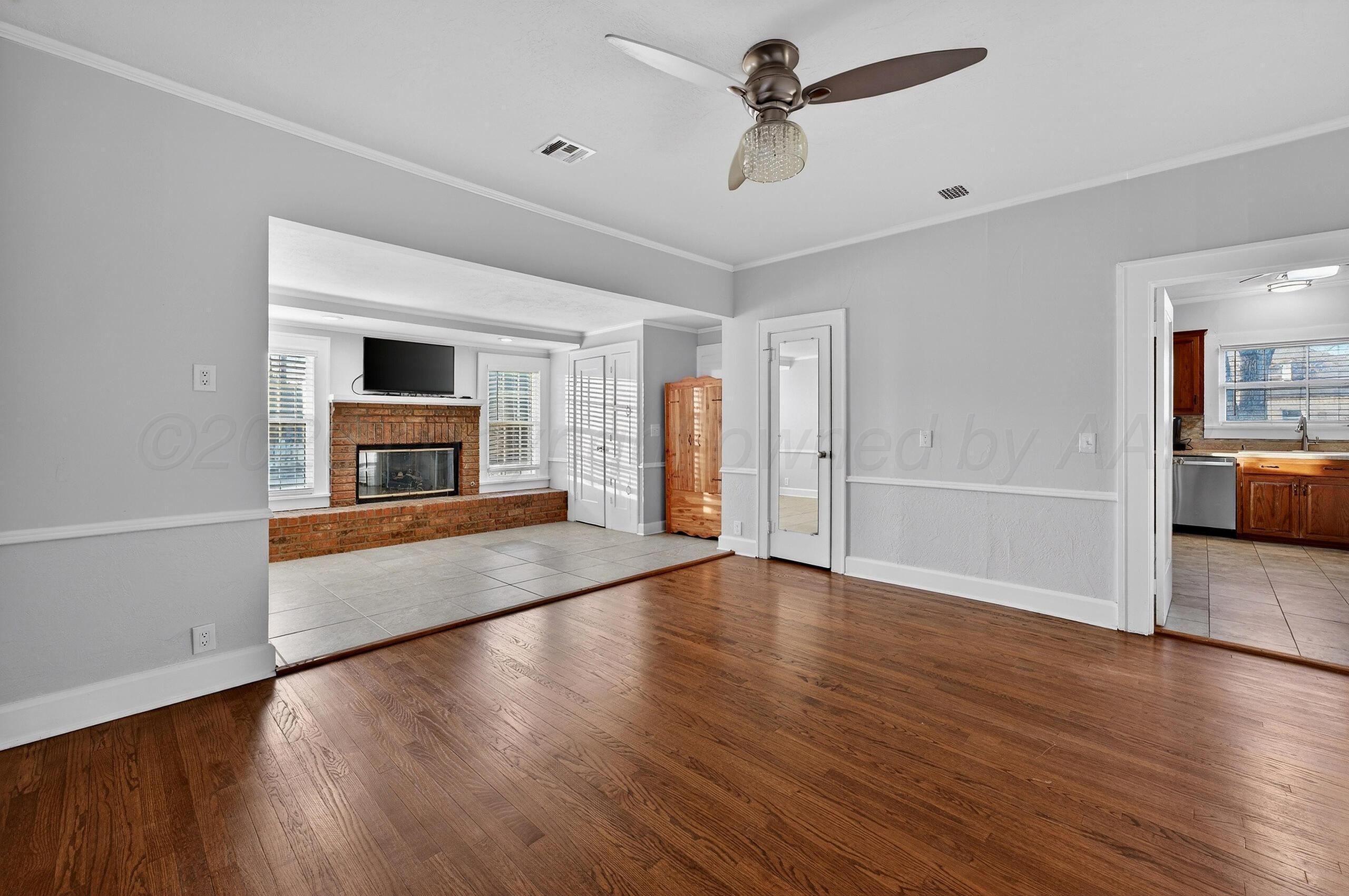 300 North Vine Street Claude, TX 79019 - Photo 26 of 56 026_Primary Bedroom-3