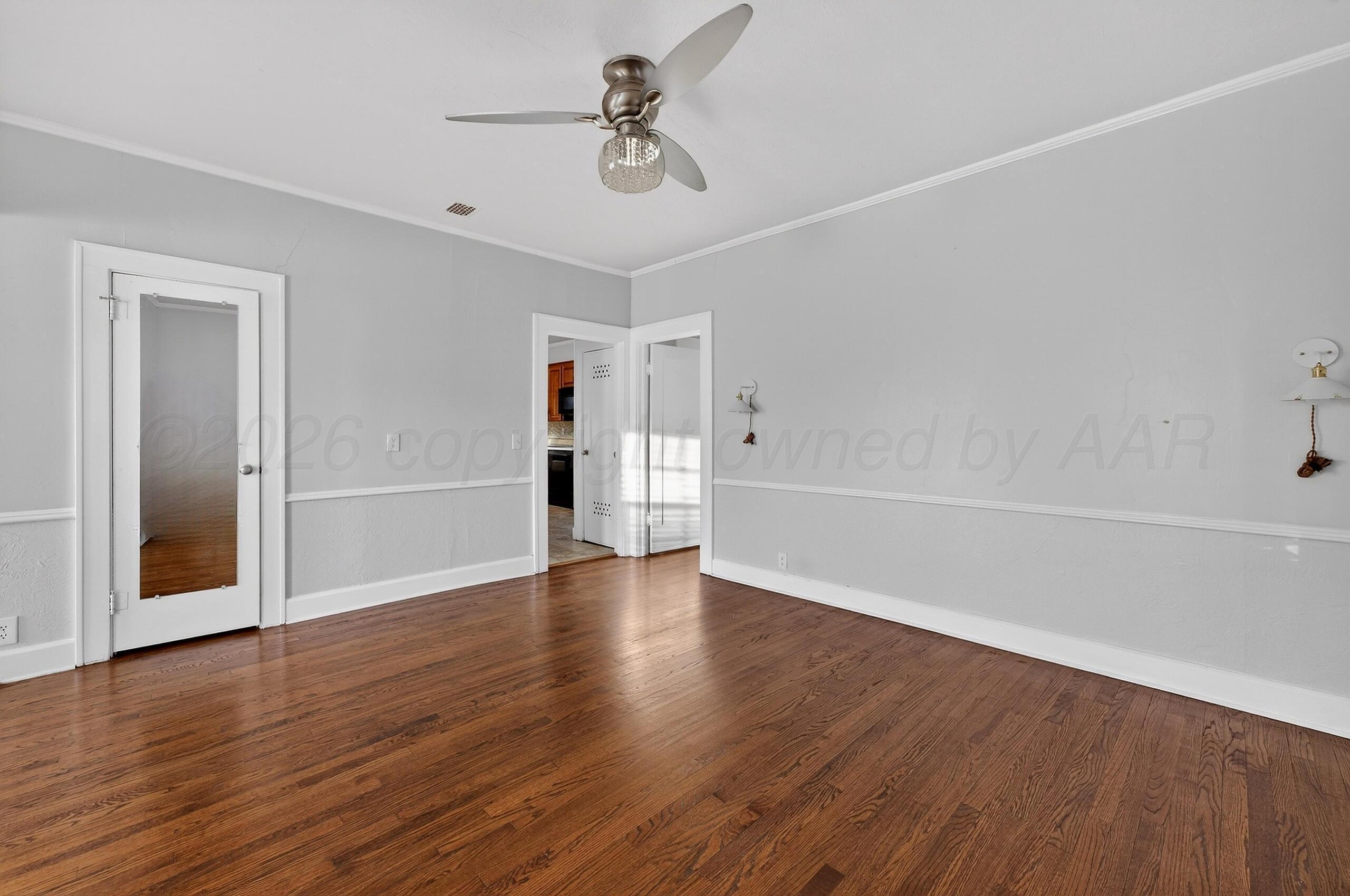 300 North Vine Street Claude, TX 79019 - Photo 27 of 56 027_Primary Bedroom-4