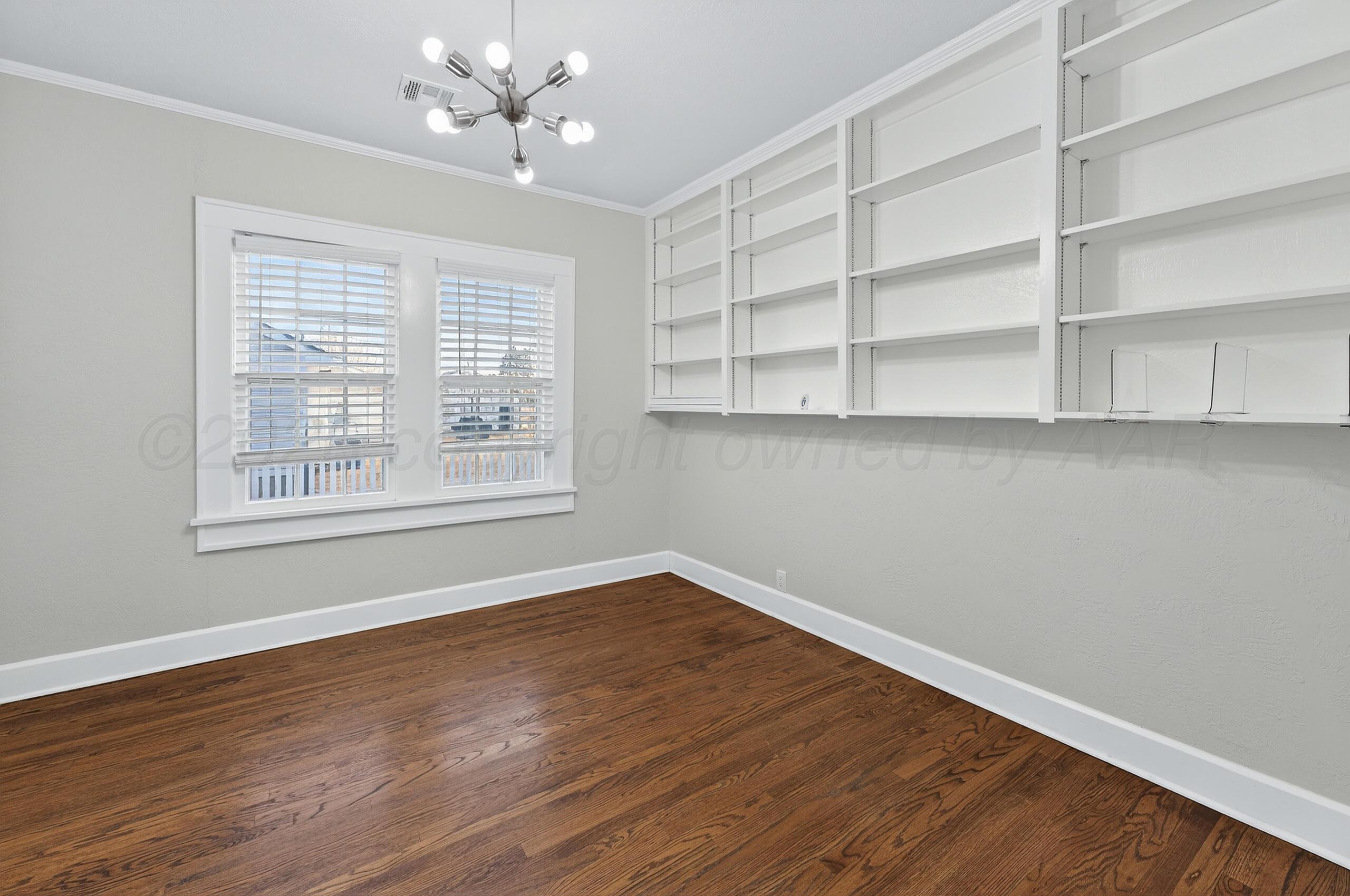 300 North Vine Street Claude, TX 79019 - Photo 42 of 56 042_Bedroom -Office