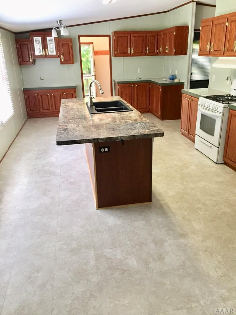 481 Lambs Road Camden, NC 27921 - Photo 8 of 19 Kitchen/Dining