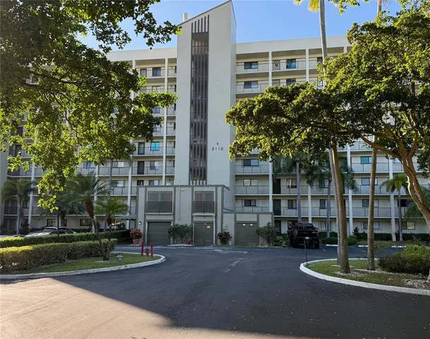 $2,300 | 2112 South Cypress Bend Drive, Unit 508, Pompano Beach, FL 33069
