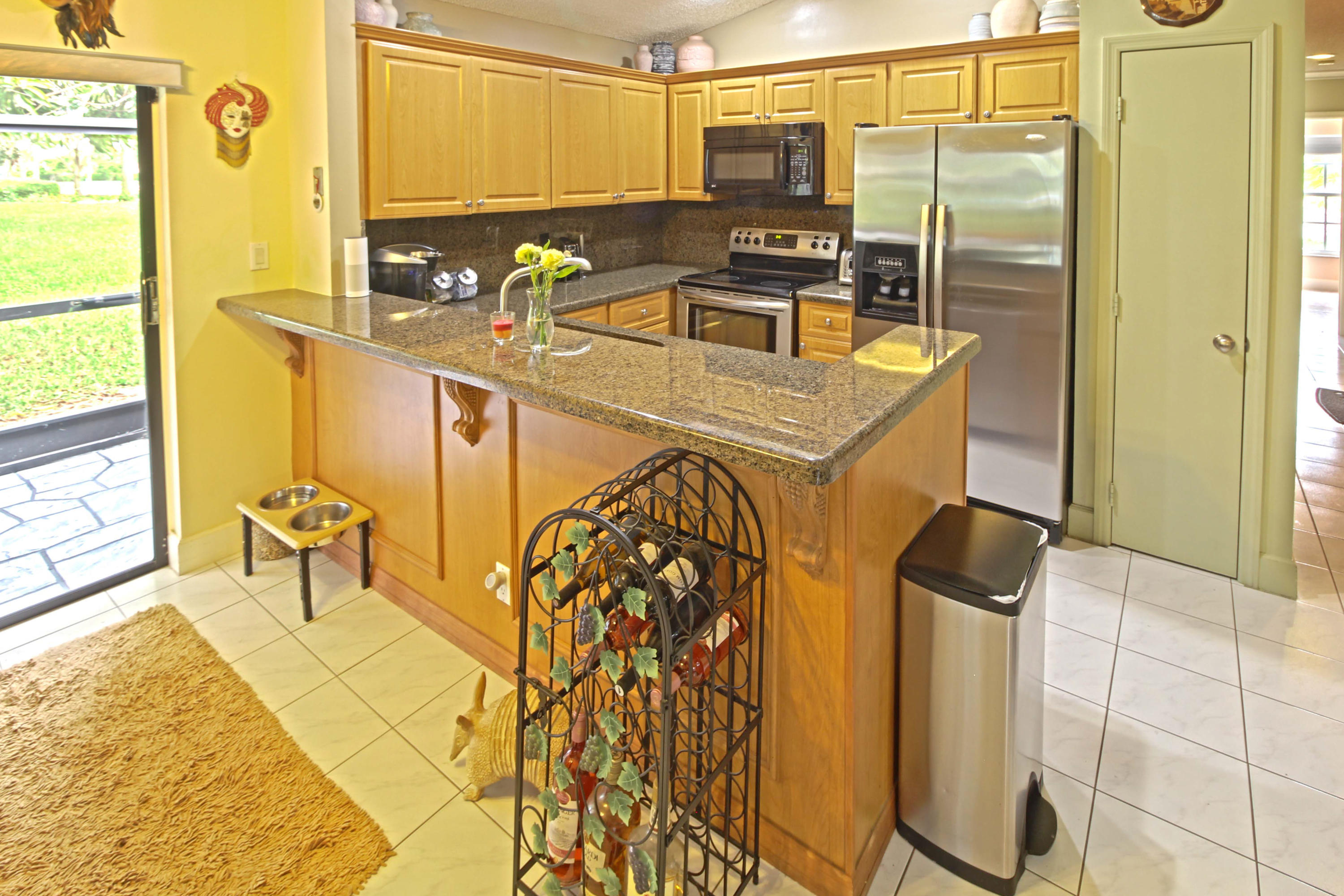 21284 Summertrace Circle Boca Raton, FL 33428 - Photo 9 of 24 Kitchen view 1