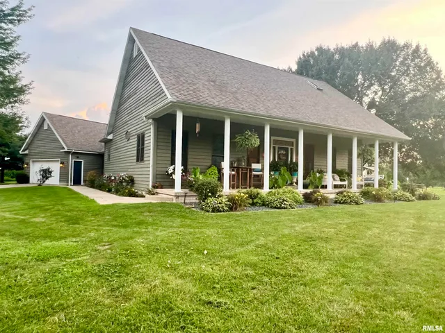 $348,000 | 1 Valevue Acres Drive, Jacksonville, IL 62650