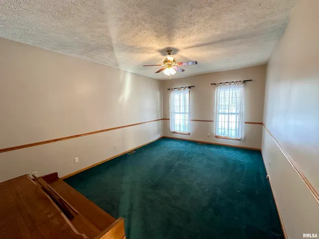 $348,000 | 1 Valevue Acres Drive, Jacksonville, IL 62650