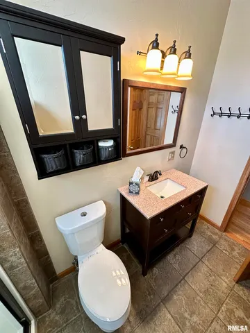 $348,000 | 1 Valevue Acres Drive, Jacksonville, IL 62650