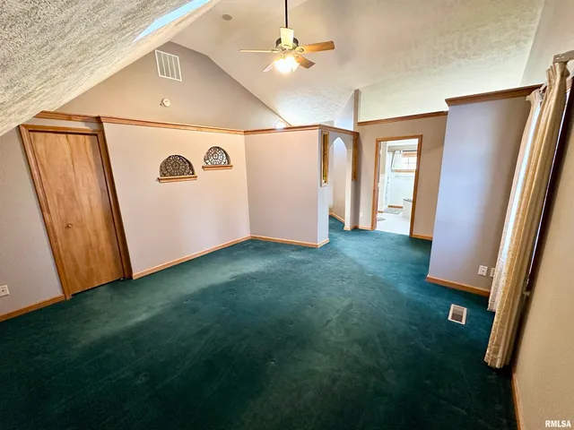 $348,000 | 1 Valevue Acres Drive, Jacksonville, IL 62650