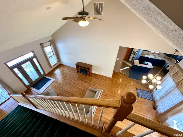 $348,000 | 1 Valevue Acres Drive, Jacksonville, IL 62650