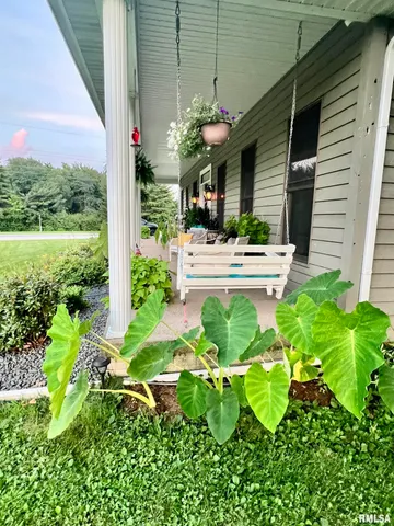 $348,000 | 1 Valevue Acres Drive, Jacksonville, IL 62650