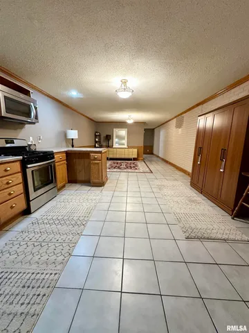 $348,000 | 1 Valevue Acres Drive, Jacksonville, IL 62650